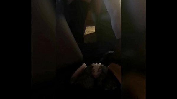 I-MJM eshushu. Umyeni ugila intombi phambi komfazi wakhe. Intwana yomfazi iba manzi, iingcinga zakhe ezimdaka zisuka nje zithimbe ingqondo