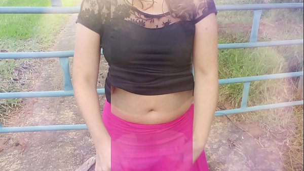 Ukudlala efama, umfazi wekhaya wokwenyani, bitch bitch kunye nomyeni wakhe obambekayo endle