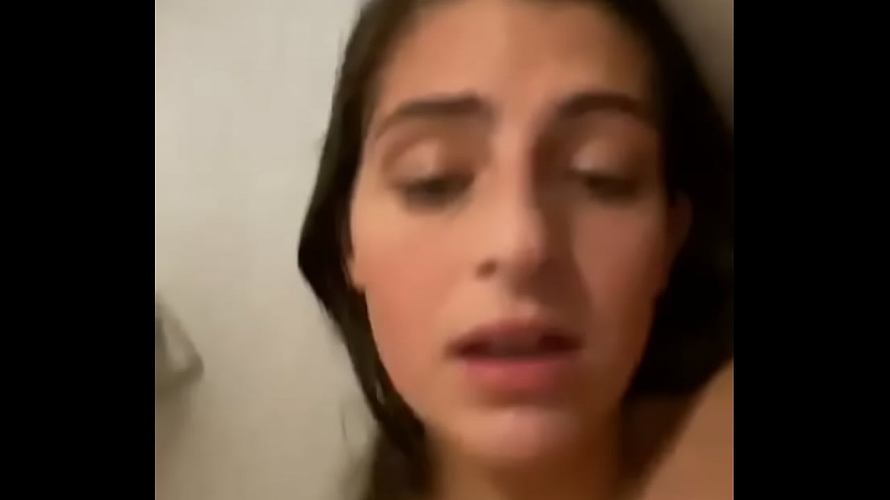 I-blue-eyed hottie, iividiyo ezimfutshane zesini zasekhaya, ukhetho lwe